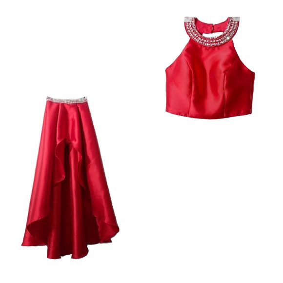 Bee Darlin red preowned hand altered dress gown - Picture 3 of 7